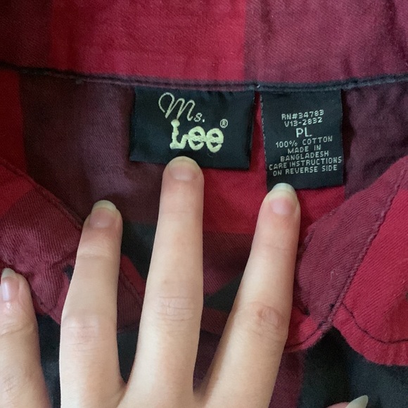 Vintage plaid button up - Picture 2 of 3